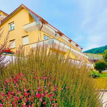 Nuevo A Pie De Playa Corcubión